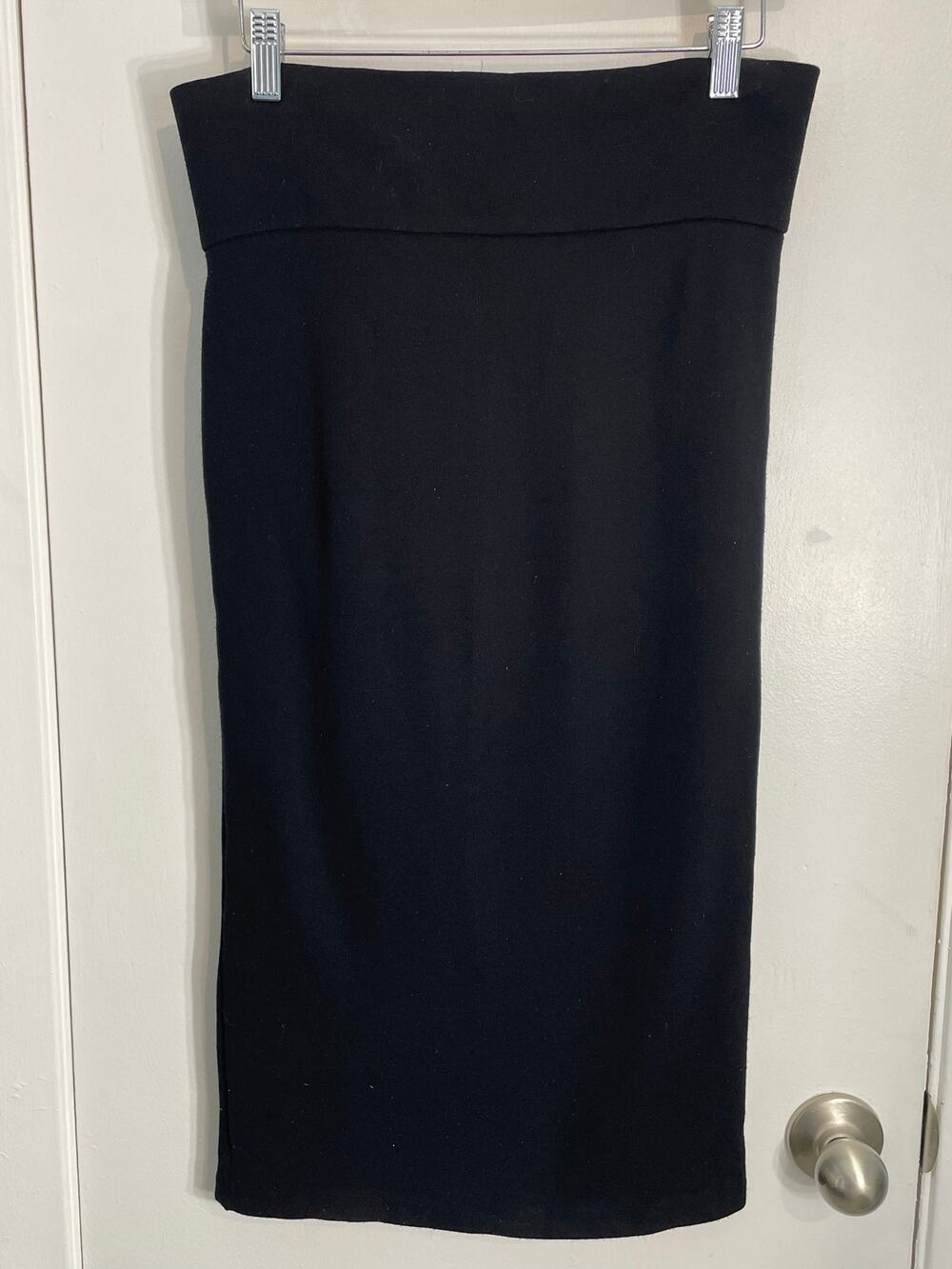 Dolce & Gabbana Pencil Skirt Size 44 Black Stretch Knit Minimalist Office Preppy